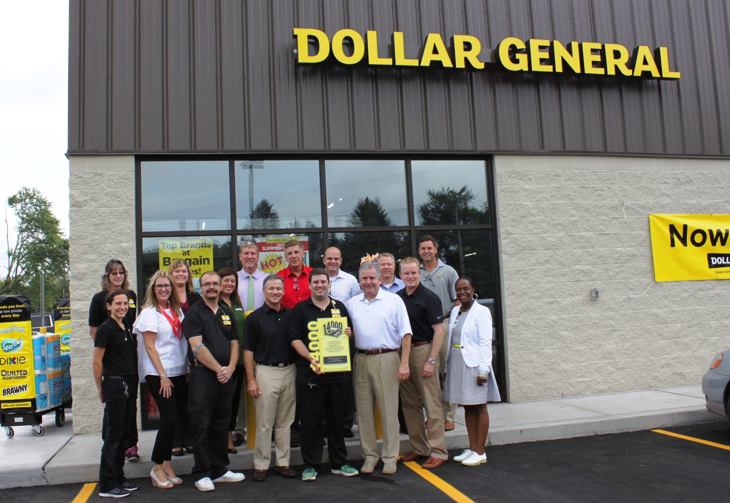 Dollar General Hires: New Vacancies Available for Various Functions